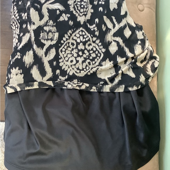 Elegant & fully lined mesh Maxi dress Size 10 - Picture 7 of 9